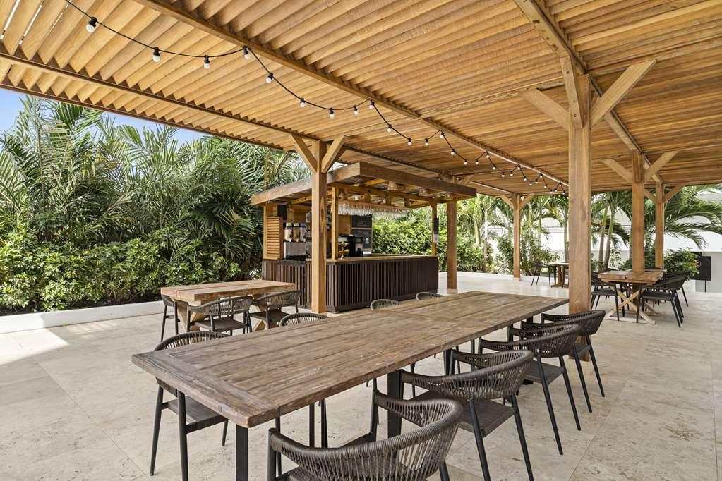 The Rif At Mangrove Beach Corendon All-Inclusive Curio Willemstad Restoran gambar
